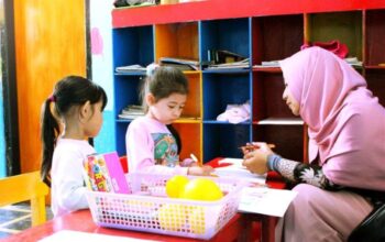 Cara Mendidik Anak Usia Dibawah Enam Tahun
