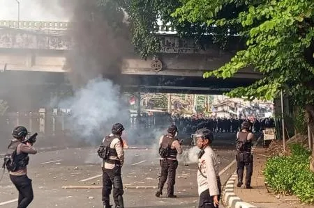351 Massa Demo 25 Agustus Ditangkap, ada 196 Anak Berstatus Pelajar