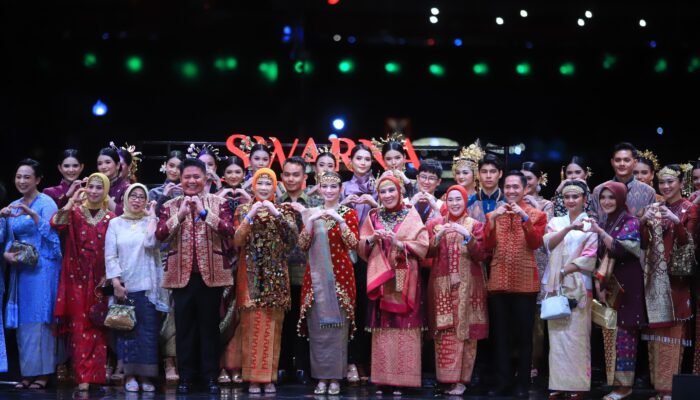 Kemilau Kain Tradisional Sumatera Selatan pada Swarna Songket Nusantara 2025