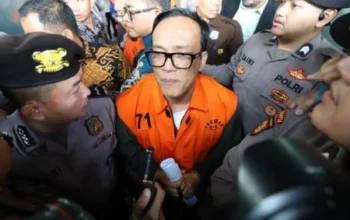 Geledah Rumah Immanuel Ebenezer, KPK menyita Toyota Alphard dan Temukan 4 HP Disimpan di atas Plafon
