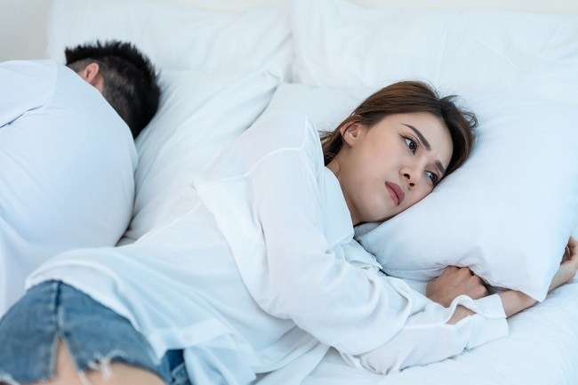 Taukah Kamu Perbedaan Kebiasaan Cowok dan Cewek Sebelum Tidur Malam? ini!