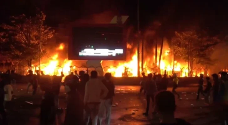 Gedung DPRD Makassar Dibakar Massa Aksi, Tiga Orang Tewas