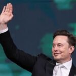 Elon Musk Berpotensi Jadi Triliuner Pertama di Dunia