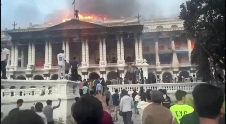 Bakar Rumah Pejabat hingga Gedung Pemerintah, waoooO! Demontrasi Nepal Disebut Terinspirasi dari Indonesia