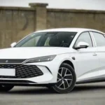 BYD Bikin Heboh! Luncurkan Mobil Hybrid Seharga Rp200 Jutaan, Jarak Tempuh Tembus 2.100 Km