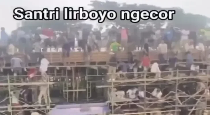 Video Viral Ratusan Santri Ikut Ngecor Bangun Pondok Pesantren