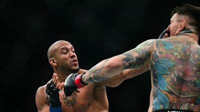 Hasil UFC 321: Mata Kecolok, Duel Tom Aspinall Vs Ciryl Gane Berakhir Prematur