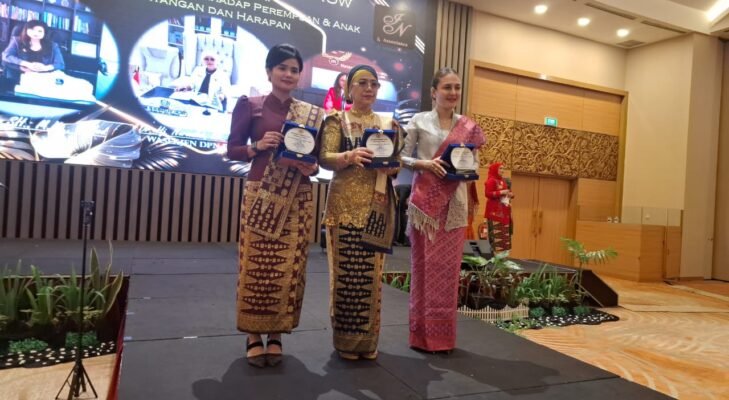 Buku Kekerasan Perempuan dan Anak Jadi Pedoman Edukasi dan Penanganan di Sumsel