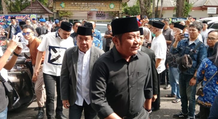 Suasana Haru Iringi Kedatangan Gubernur dan Pangdam di Kediaman Almarhum Alex Noerdin