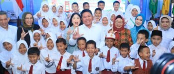 Gubernur Herman Deru Resmi Mulai Vaksinasi Dengue bagi Ribuan Anak di Palembang