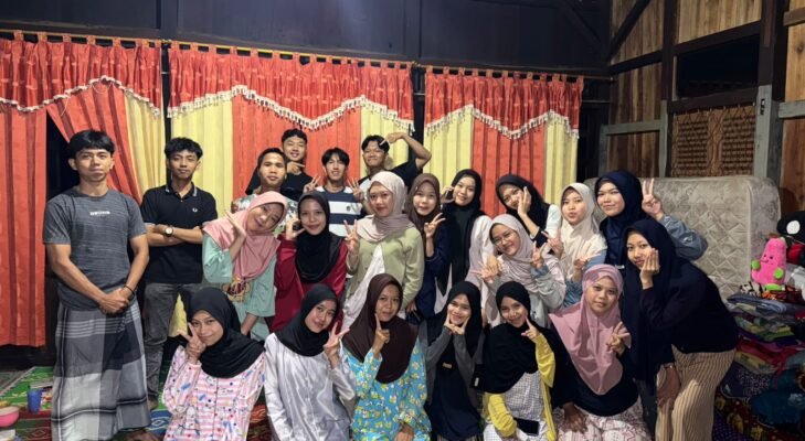 Silaturahmi Edukatif Mahasiswa KKN UIN Raden Fatah dan Pemuda Lokal Perkuat Kolaborasi Desa