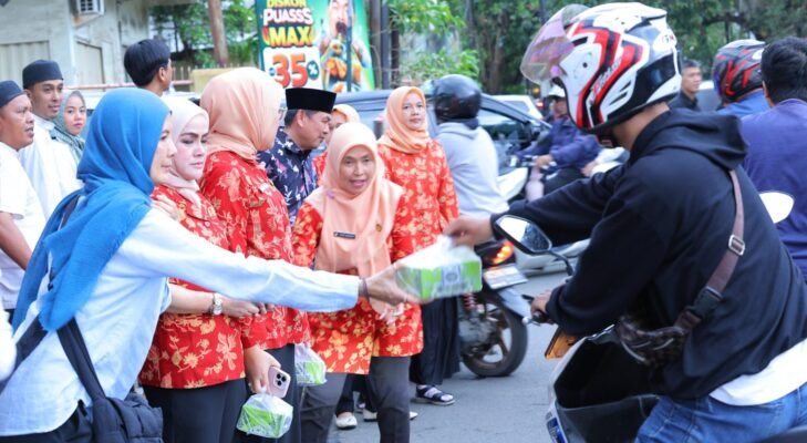 Dinas Kominfo Palembang Rangkai Kegiatan Ramadan dengan Berbagi ke Panti Asuhan, Takjil untuk Warga, dan Buka Puasa Bersama
