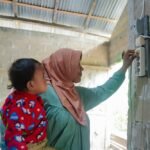 Ramadan Penuh Berkah, PLN UID S2JB Sambungkan Listrik Gratis bagi Ratusan Warga Kurang Mampu Melalui Program LUTD