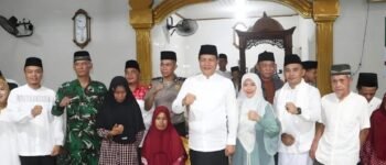 Bupati Muara Enim Edison Ajak Warga Perkuat Kebersamaan saat Safari Ramadan di Masjid Jami Darussalam Desa Sugihan