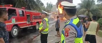 Kecelakaan di Km 182 Bayung Lencir, Truk Tangki BBM Terbakar Usai Tabrak Tronton Box yang Antre Macet