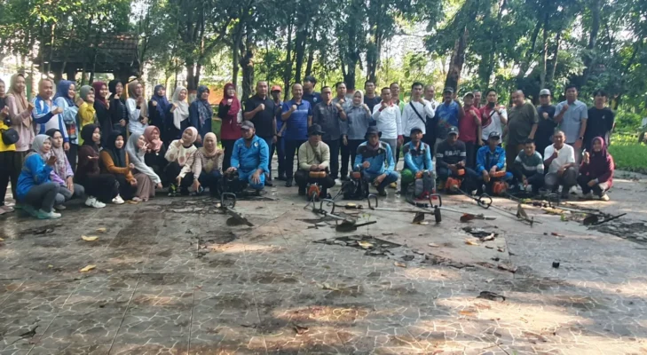 Sambut Hari Lingkungan Hidup Sedunia 2026, Aktivis dan DLH Muara Enim Kompak Benahi Hutan Kota Sungai Aur