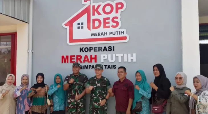 Semarak Kunjungan Kerja Pangdam dan Bupati, Warga Simpang Tais Rayakan HUT ke-50 Kades dengan Antusias