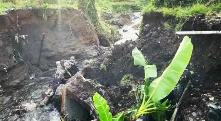 Bencana Infrastruktur di Dempo Utara, Siring Ayik Ambruk Akibat Hujan Lebat, Ribuan Warga Terancam Krisis Air