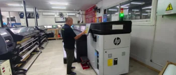 Dengan Teknologi HP Latex, Studiokreasindo Palembang Tawarkan Hasil Cetak Tajam, Tahan Lama, dan Aman bagi Lingkungan