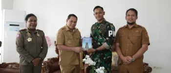 Kapten Prasetyo Budhi Setiawan Luncurkan Mozaik Budaya Fakfak, Dapat Apresiasi Tinggi dari Bupati Samaun Dahlan