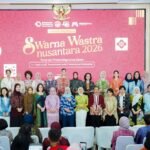 Saat Tenun dan Batik Indonesia Menjawab Tren Fesyen Berkelanjutan Global