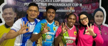 Srikandi FC Polres Fakfak Tampil Gemilang dan Sukses Membawa Pulang Trofi Juara I dari Turnamen Futsal Kapolres Kaimana Cup