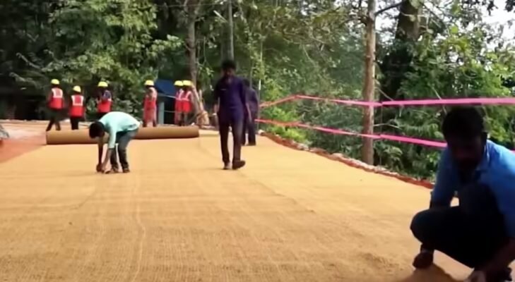 Sabut Kelapa Disulap Jadi Fondasi Jalan Raya, Kok Bisa? 