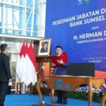 Keluar dari Zona Nyaman Jadi Pesan Utama Gubernur Herman Deru kepada Kepemimpinan Baru Bank Sumsel Babel untuk Raih Pertumbuhan Lebih Besar