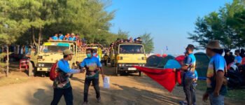 93 Tim Susur Pantai 5,5 Km, Cara Anak Muda Batang Selamatkan Pesisir