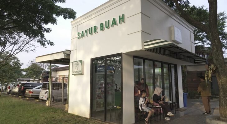 Buka Sejak Pagi, Gerai Sayur Buah di Kiara Artha Park Tawarkan 13 Varian Jus Segar
