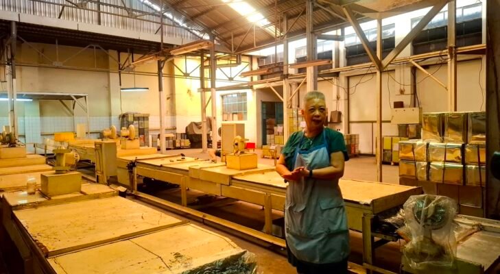 Siapa Sangka? Pabrik Biskuit Ini Sudah Berdiri Sejak Zaman Belanda dan Masih Beroperasi