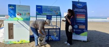 Smart Dropbox Ubah Sampah Plastik Jadi Tabungan BBM Nelayan di Cilacap
