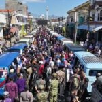 Unique! Kediri Hosts Mass Wedding Inside VW Kombis as 53 Couples Officially Tie the Knot
