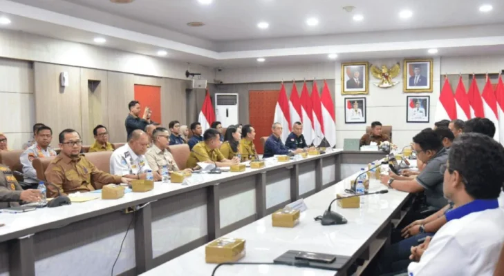 Antrean Panjang Kendaraan Logistik di SPBU Bio Solar Subsidi Jadi Sorotan, Pemprov Sumsel Siapkan Langkah Penataan Distribusi BBM