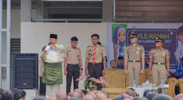 Bupati Baharuddin Motivasi Siswa MPLS Mitra Inalum: Raih Cita-Cita dengan Disiplin dan Kerja Keras