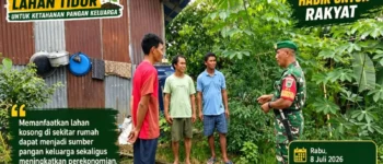 Bangun Kemandirian Pangan dari Pekarangan Rumah, Babinsa Fakfak Dorong Warga Kelola Lahan Kosong Menjadi Sumber Penghasilan