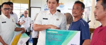 Ribuan Pekerja Rentan Lampung Selatan Terima BPJS Ketenagakerjaan Gratis