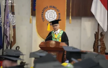 Di Balik Puisi Rektor UNS, Tersimpan Pesan Mendalam untuk Alumni