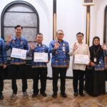 Sudin KPKP Distribusikan Bantuan Budidaya Ikan ke Sekolah, Puskesmas hingga RT/RW