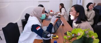 Kerja Padat, Stres Tinggi? Kemenkes Ingatkan Pegawai Kantoran Jangan Abaikan Cek Kesehatan