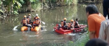 Naik Perahu di Sungai Code, Wali Kota Yogyakarta Bongkar Kondisi Bantaran yang Perlu Dibenahi