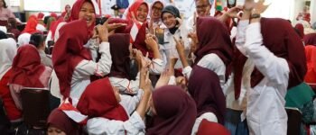 250 Remaja Putri Belajar “Aku Berdaya, Aku Berkarya, Aku Sehat” di Kota Kediri