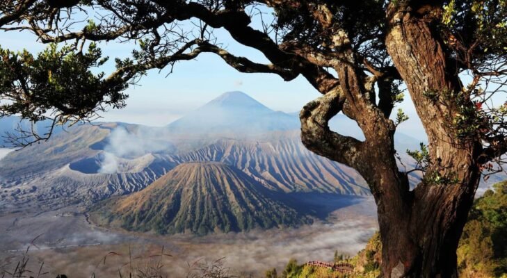 Bromo Kembali Dibuka, Ini Kuota Wisatawan dan Aturan Terbarunya