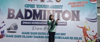 Tak Hanya Jaga Kesehatan Warga, Pegawai Dinkes Padang Juga Diajak Rajin Berolahraga
