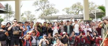 2.026 Meter Merah Putih di Atas Awan, Perjalanan Relawan Sidoarjo Menuju Puncak Dempo