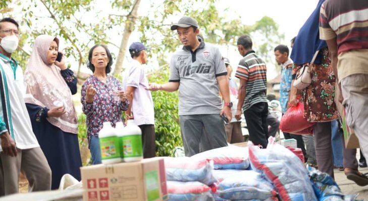 116 Petani Metro Terdampak Banjir Terima Benih dan Pupuk untuk Musim Tanam Baru
