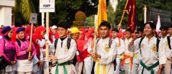 Bukan Cuma Olahraga, 3.000 Peserta di Jakbar Diajak Jadi Pelopor Pilah Sampah