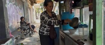 Dulu Mengemis di Persimpangan, Kini Oneng Punya Warung Sendiri