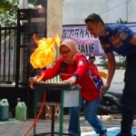 Cikini Perkuat Warga Hadapi Kebakaran, 30 Relawan Dibekali Cara Jinakkan Api