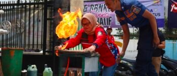 Cikini Perkuat Warga Hadapi Kebakaran, 30 Relawan Dibekali Cara Jinakkan Api